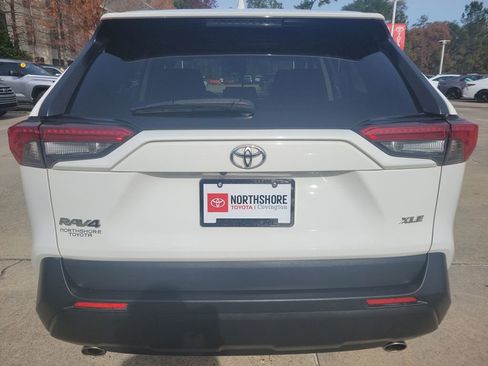 Certified 2019 Toyota RAV4 XLE image 4