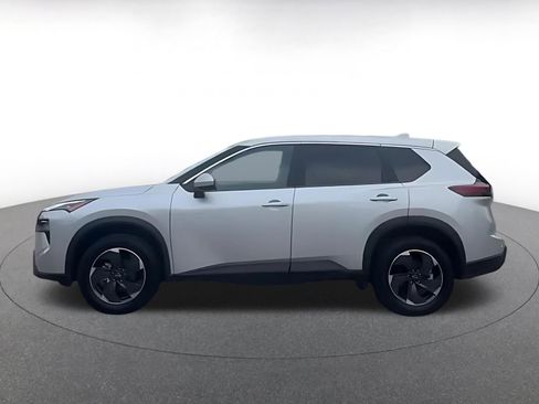 Used 2025 Nissan Rogue SV AWD/4WD image 15