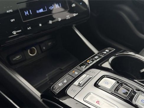 Used 2022 Hyundai Tucson Limited w/ Cargo Package image 29