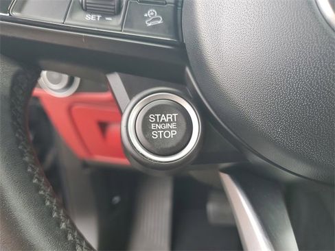 Used 2021 Alfa Romeo Stelvio Sprint w/ Nero Edizione image 29