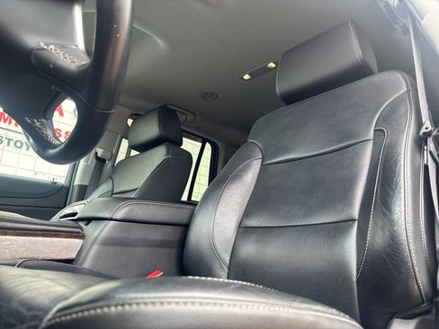 Used 2019 Chevrolet Tahoe LT image 10