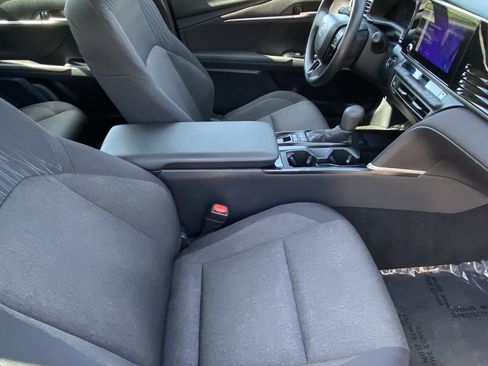 Certified 2025 Toyota Camry LE image 17