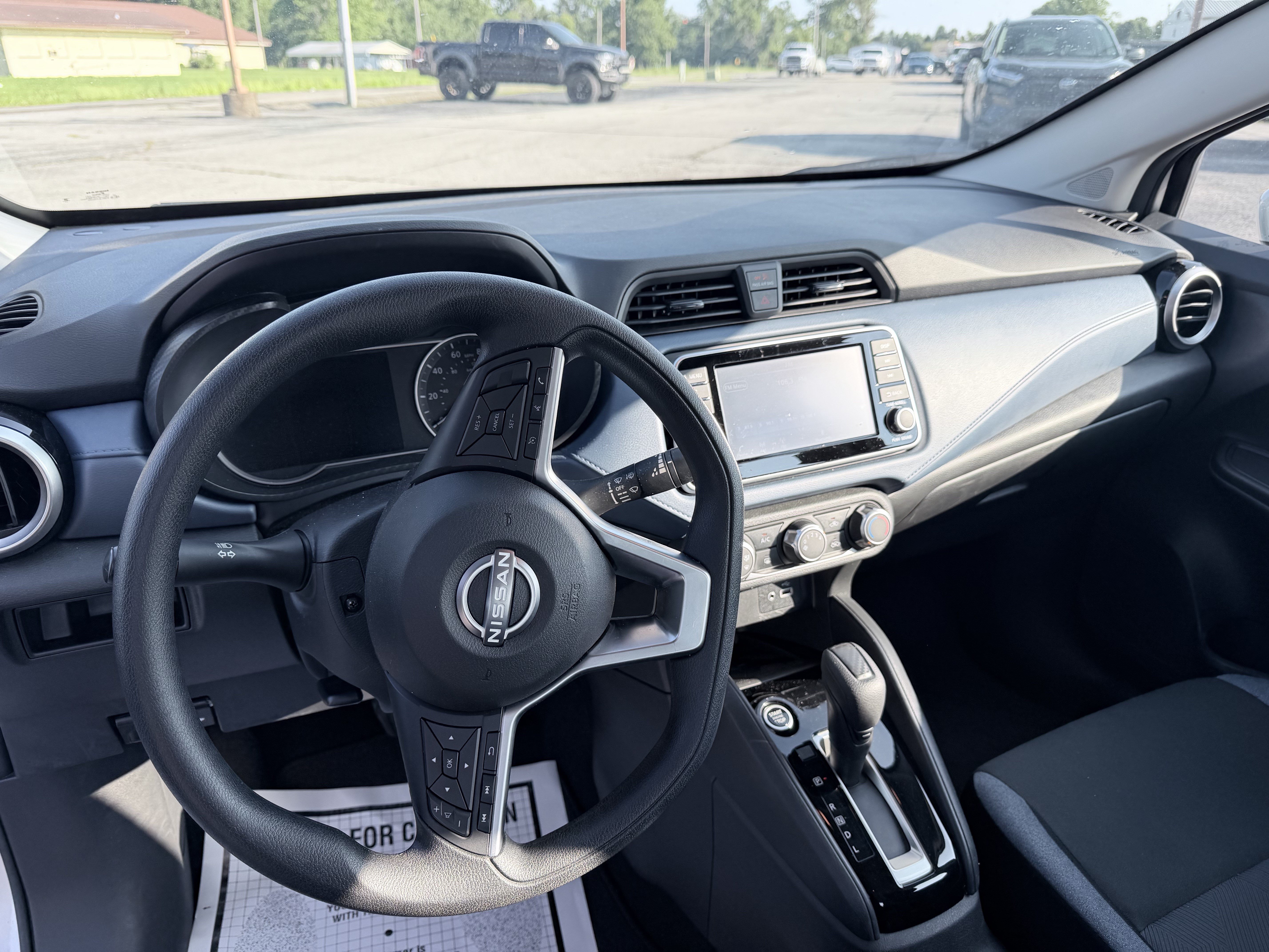 Used 2025 Nissan Versa SV FWD image 7