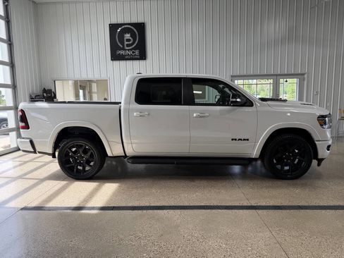 Used 2022 RAM 1500 Laramie AWD/4WD image 5
