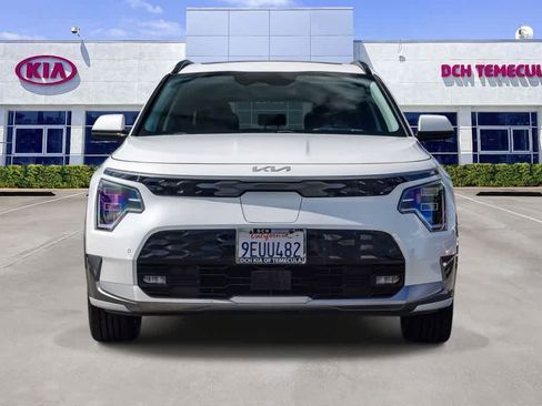 Certified 2023 Kia Niro Wave FWD image 2