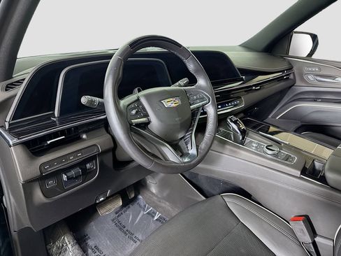 Used 2023 Cadillac Escalade Sport w/ LPO, Illumination Package AWD/4WD image 10