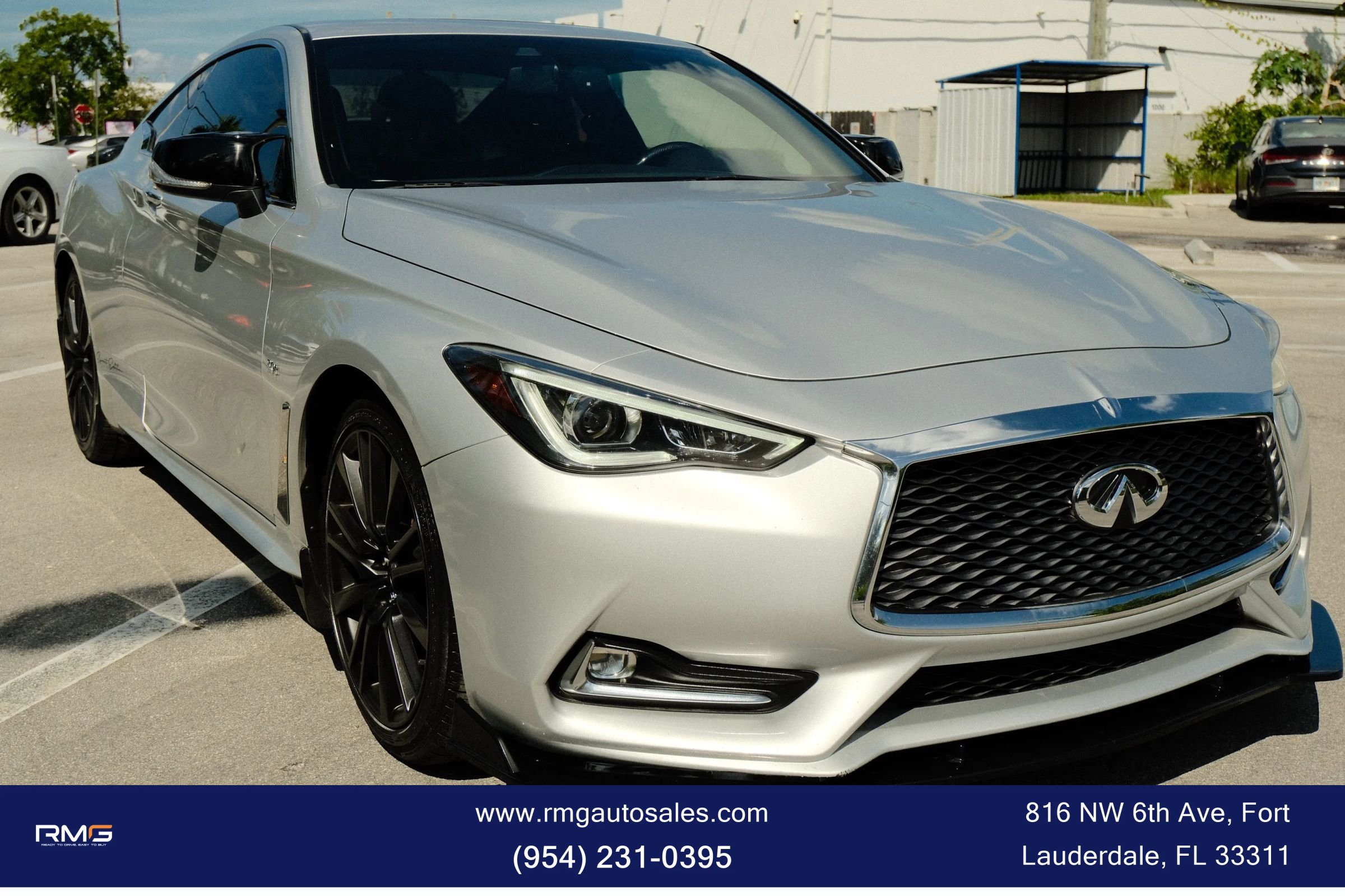 Used 2018 INFINITI Q60 3.0t Luxe RWD image 3