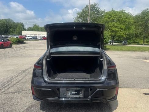Certified 2025 BMW i7 xDrive60 AWD/4WD image 29