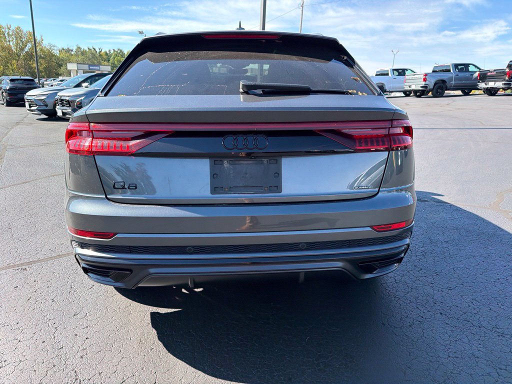 Used 2023 Audi Q8 Prestige AWD/4WD image 4
