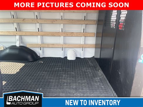Used 2024 Chevrolet Express 2500 w/ Driver Convenience Package RWD image 10