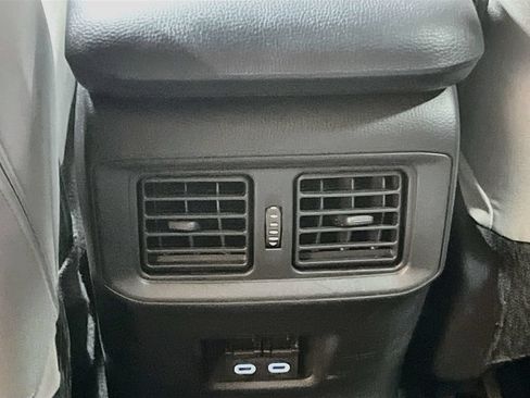 Used 2025 Toyota RAV4 XLE FWD image 24