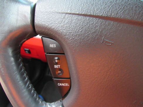 Used 2002 Ford Thunderbird RWD image 30