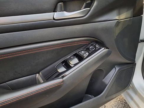 Used 2023 Nissan Altima 2.5 SR FWD image 18