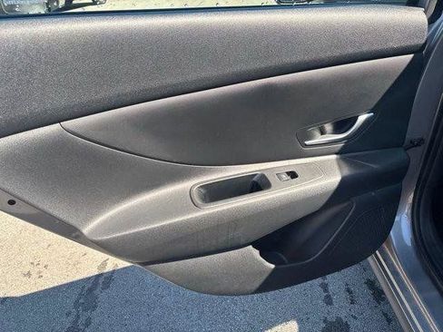 Certified 2024 Hyundai Elantra SEL FWD image 19