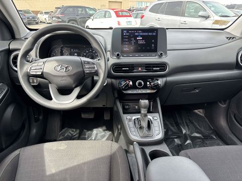 Used 2023 Hyundai Kona SEL AWD/4WD image 11