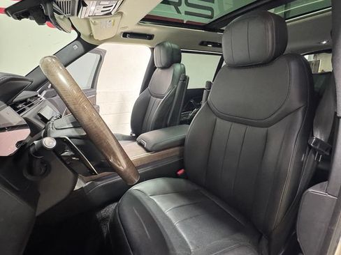 Used 2024 Land Rover Range Rover Long Wheelbase SE AWD/4WD image 10