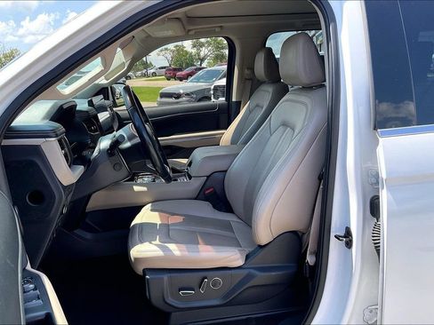 Used 2022 Ford Expedition Limited RWD image 25