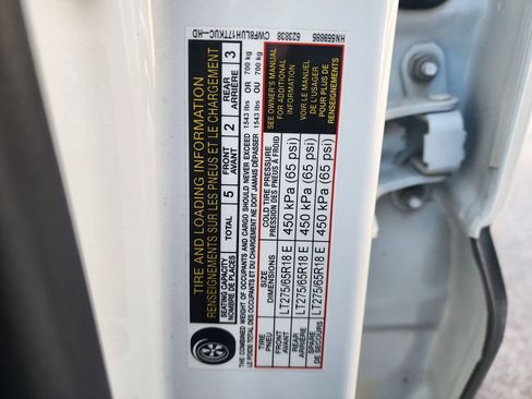 Used 2017 Nissan Titan PRO-4X w/ Pro-4x Convenience Package image 20