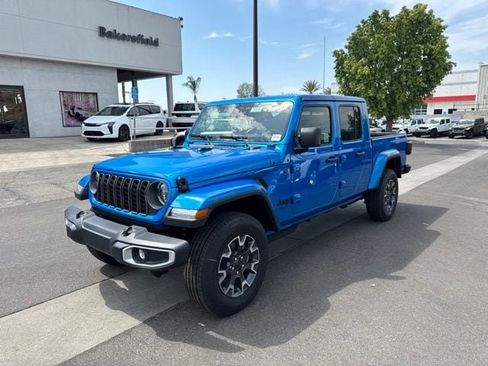 New 2026 Jeep Gladiator Sport AWD/4WD image 1