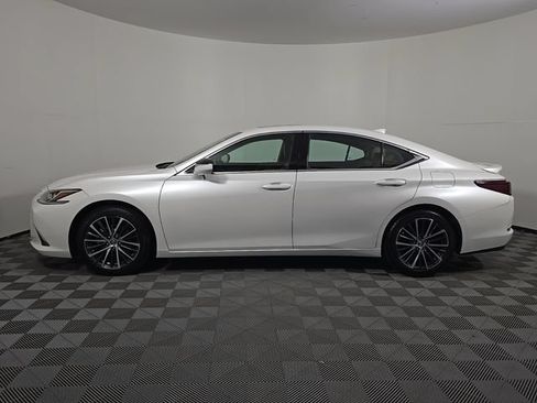 Used 2024 Lexus ES 350 w/ Premium Package FWD image 2