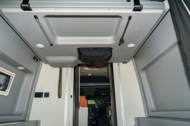 Used 2020 Mercedes-Benz Sprinter 2500 image 34