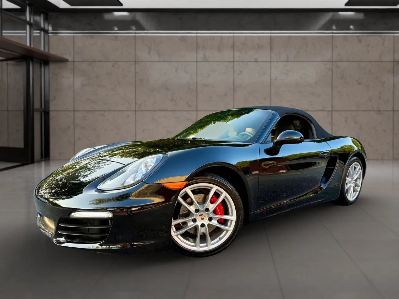 Used 2013 Porsche Boxster S RWD image 3