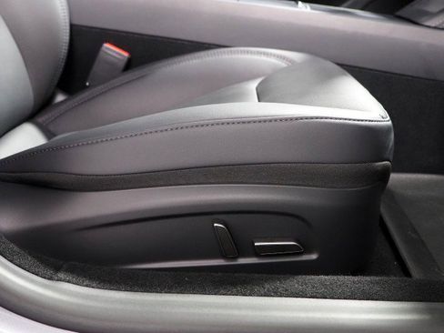 Used 2025 Tesla Model 3 Long Range image 67