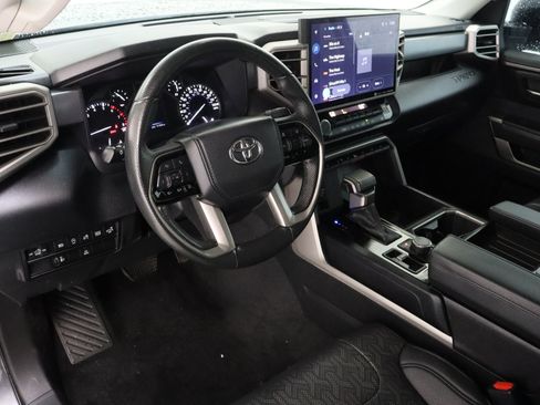 Used 2022 Toyota Tundra SR5 w/ SR5 Premium Package AWD/4WD image 13