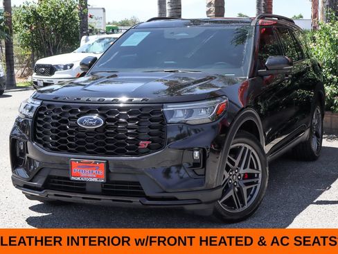 Used 2025 Ford Explorer ST w/ Sun And Sound Package AWD/4WD image 4
