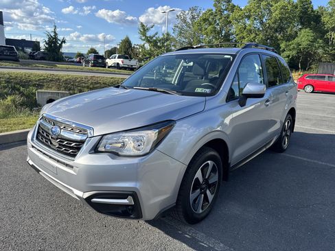 Used 2017 Subaru Forester 2.5i Premium w/ All-Weather Package AWD/4WD image 23