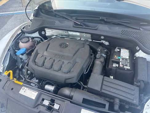 Used 2019 Volkswagen Beetle 2.0T Final Edition SEL FWD image 23