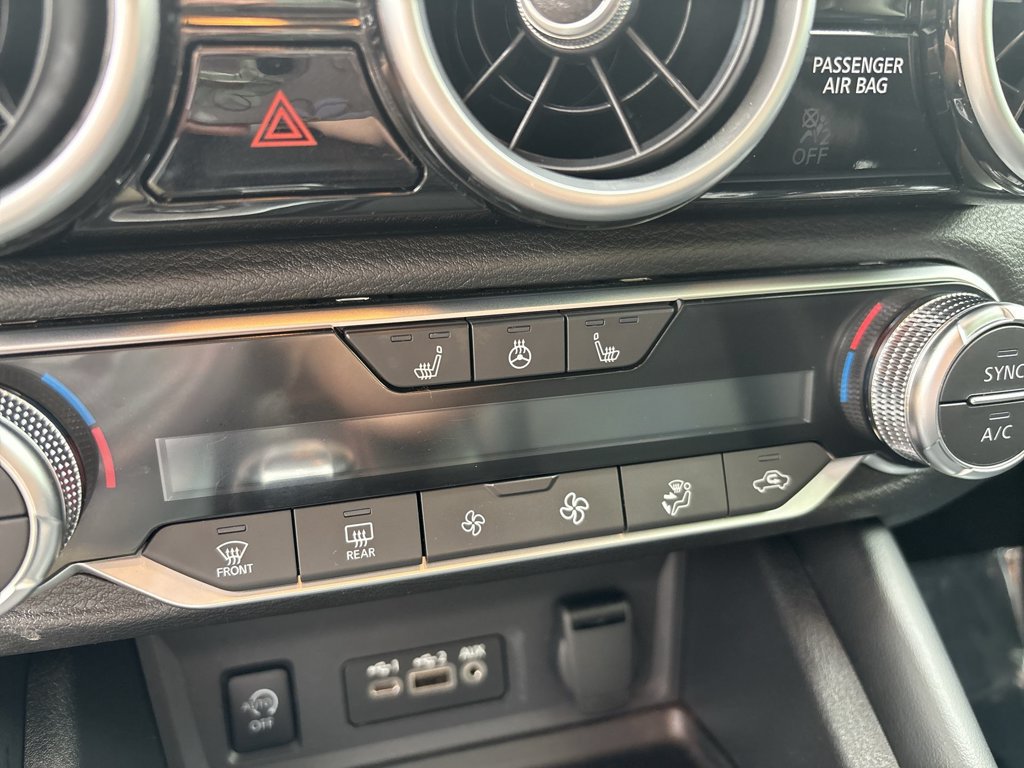 Certified 2024 Nissan Sentra SR w/ SR Premium Package FWD image 30