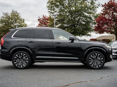 New 2026 Volvo XC90 B6 Plus image 3