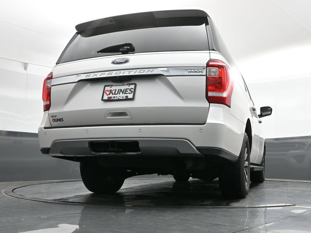 Used 2019 Ford Expedition Max XLT w/ Cargo Package AWD/4WD image 40