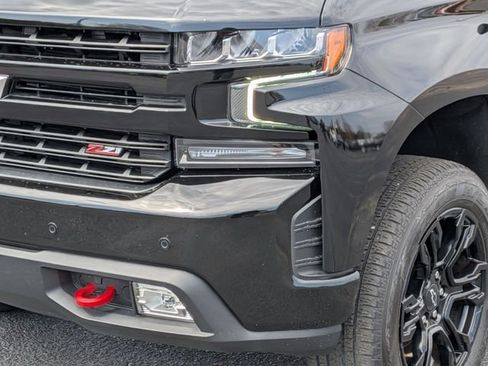 Used 2021 Chevrolet Silverado 1500 LT Trail Boss w/ Convenience Package II image 9