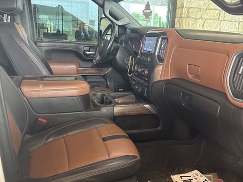 Used 2021 Chevrolet Silverado 3500 High Country image 6