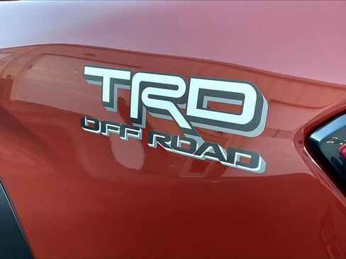 Used 2025 Toyota Tacoma TRD Off-Road image 8