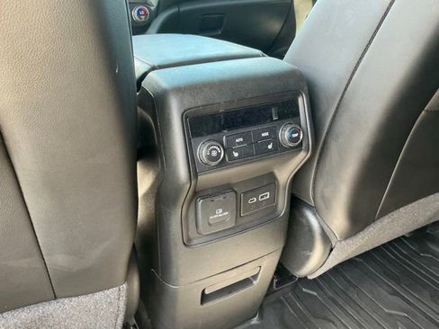 Used 2023 GMC Acadia SLT w/ Preferred Package AWD/4WD image 37