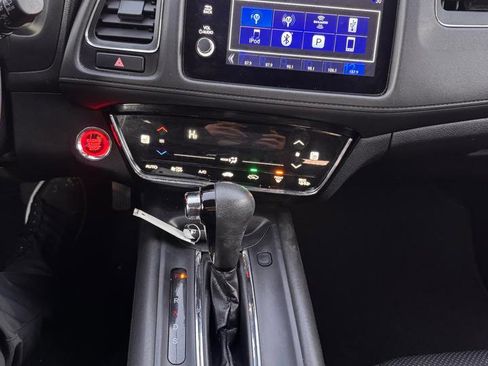 Used 2021 Honda HR-V EX image 11