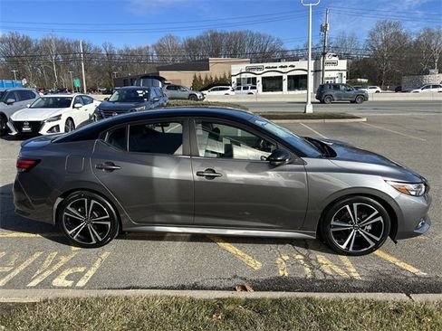 Certified 2020 Nissan Sentra SR image 9