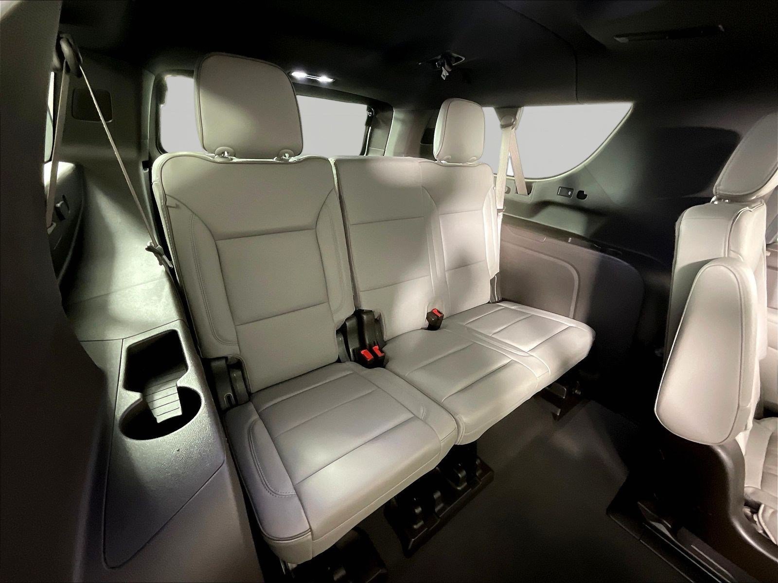 Used 2023 GMC Yukon XL SLT w/ SLT Premium Package AWD/4WD image 26