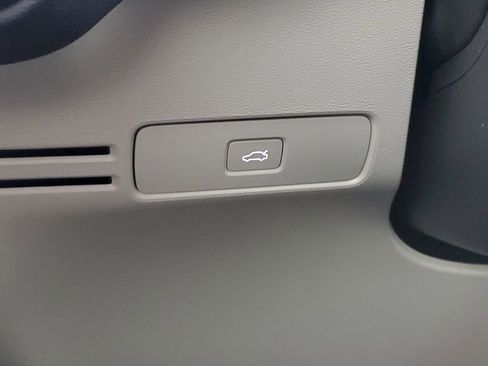 Certified 2026 Volvo XC40 B5 Plus w/ Protection Package Premier AWD/4WD image 26