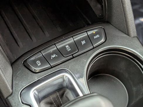 Used 2024 Chevrolet TrailBlazer ACTIV image 32