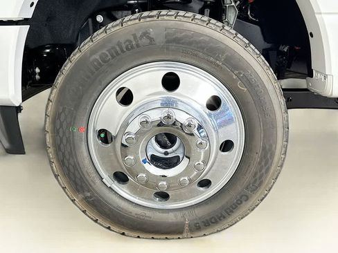 New 2026 Ford F450 Platinum w/ FX4 Off-Road Package image 8