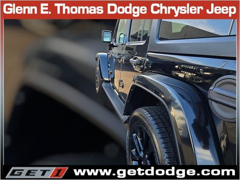 Used 2022 Jeep Wrangler Unlimited Sahara image 12