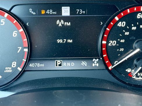 Used 2024 Nissan Frontier PRO-4X w/ Pro Convenience Package image 12