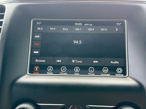 Used 2020 Jeep Grand Cherokee Laredo image 26