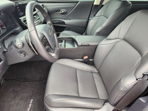 Certified 2025 Lexus ES 350 12.3-in Lexus Interface, Panor image 16