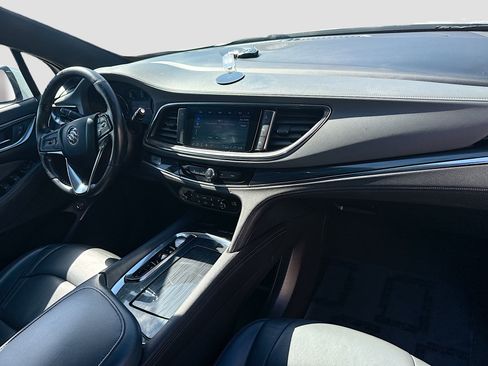 Used 2022 Buick Enclave Essence FWD image 34