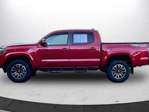 Used 2022 Toyota Tacoma TRD Sport AWD/4WD image 5